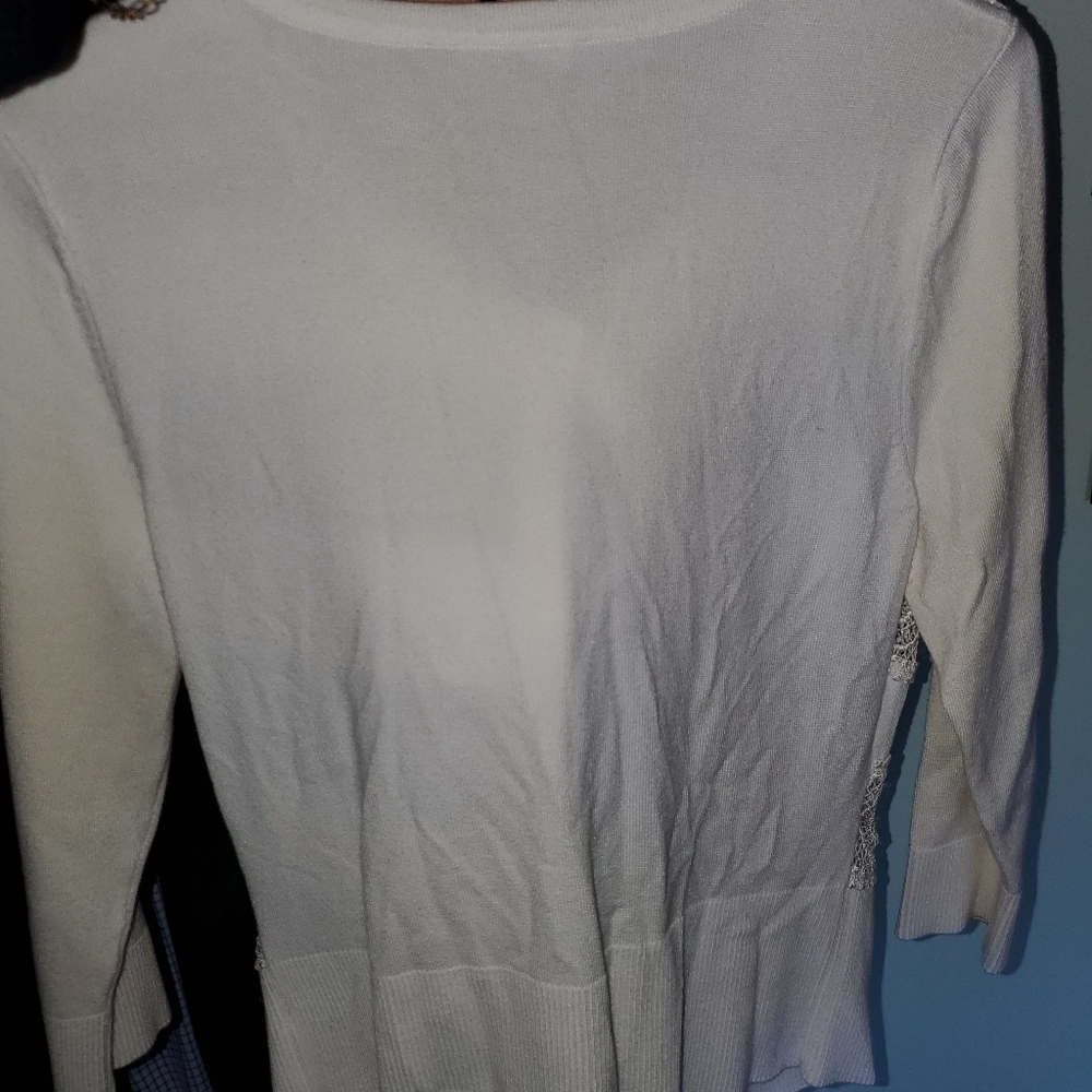 Sweater - Picture 2 of 4